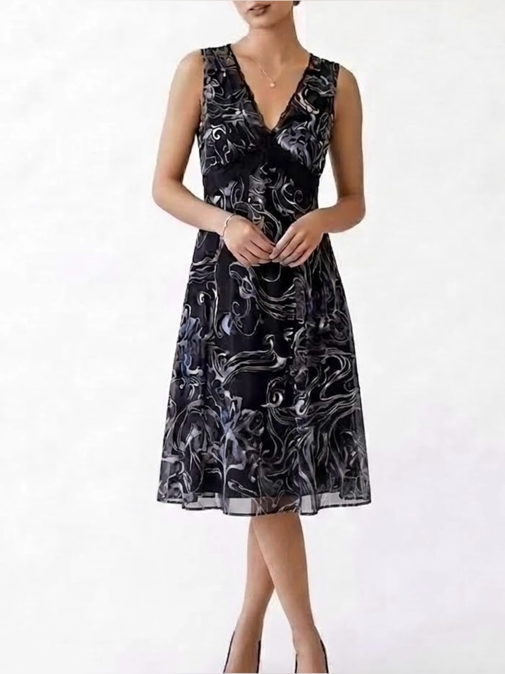 Victor Costa 100% Silk Dress A-Line Intricate Beading Black Swirl Print Elegant